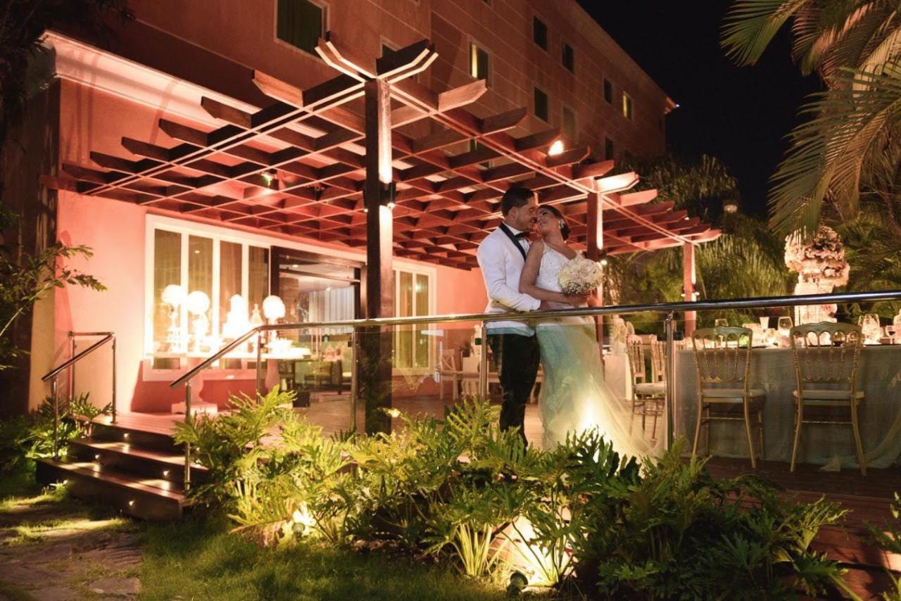 Hodelpa Garden Court Hotel Santiago De Los Caballeros Bagian luar foto